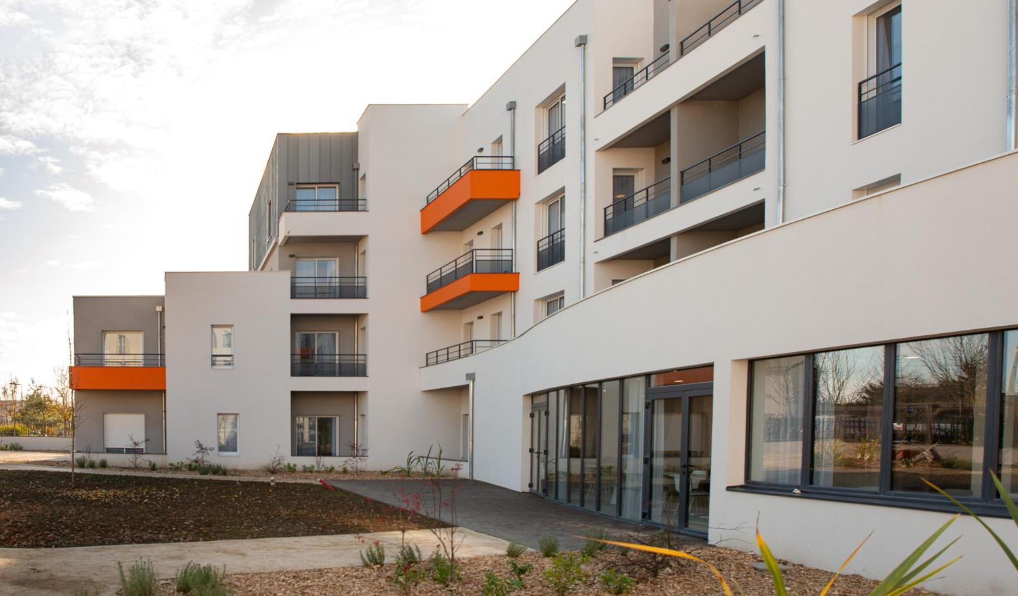 Oh Activ Les Ponts-De-Ce Aparthotel Exterior foto